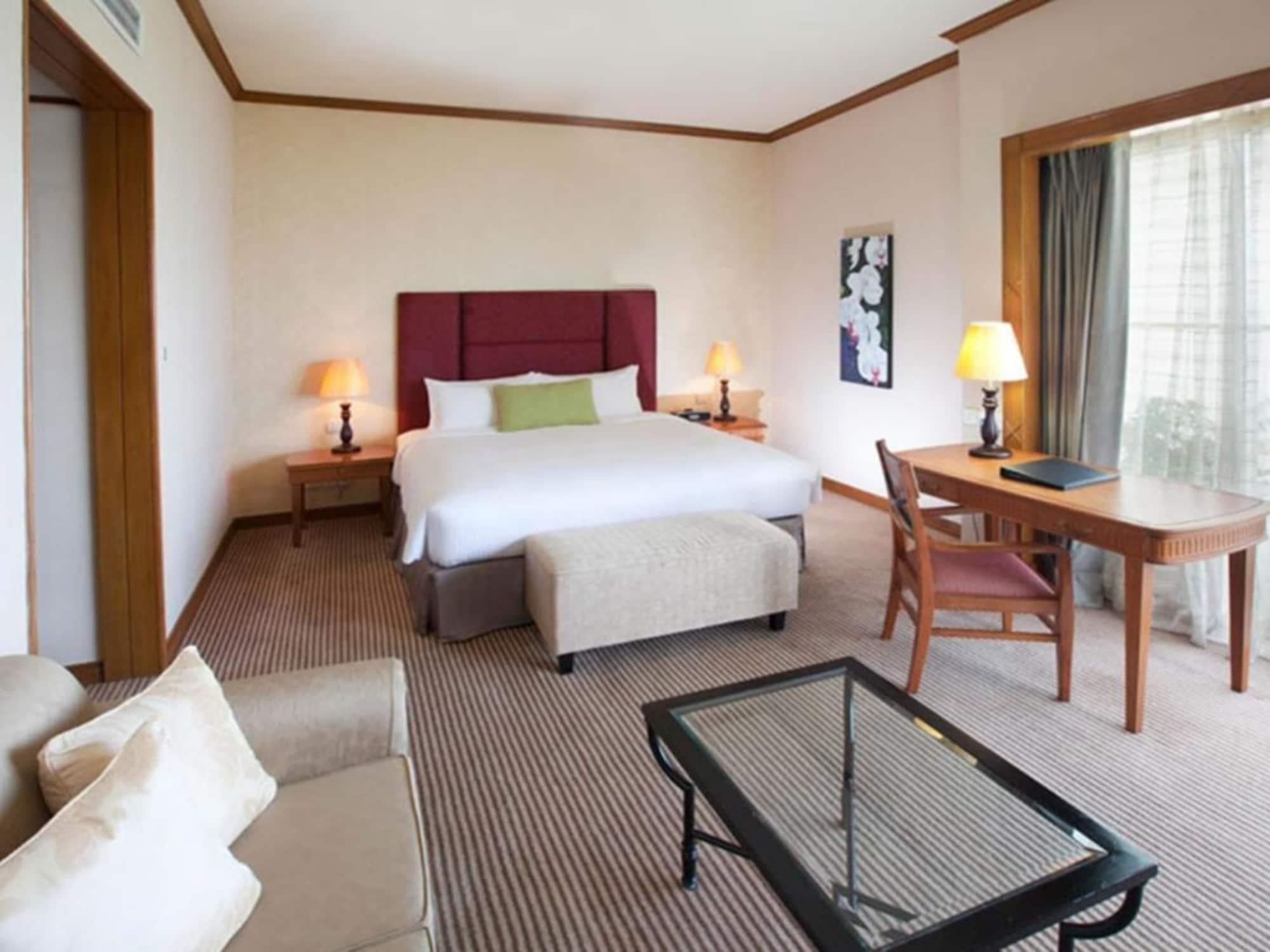 Dorsett Grand Labuan Hotel Екстериор снимка