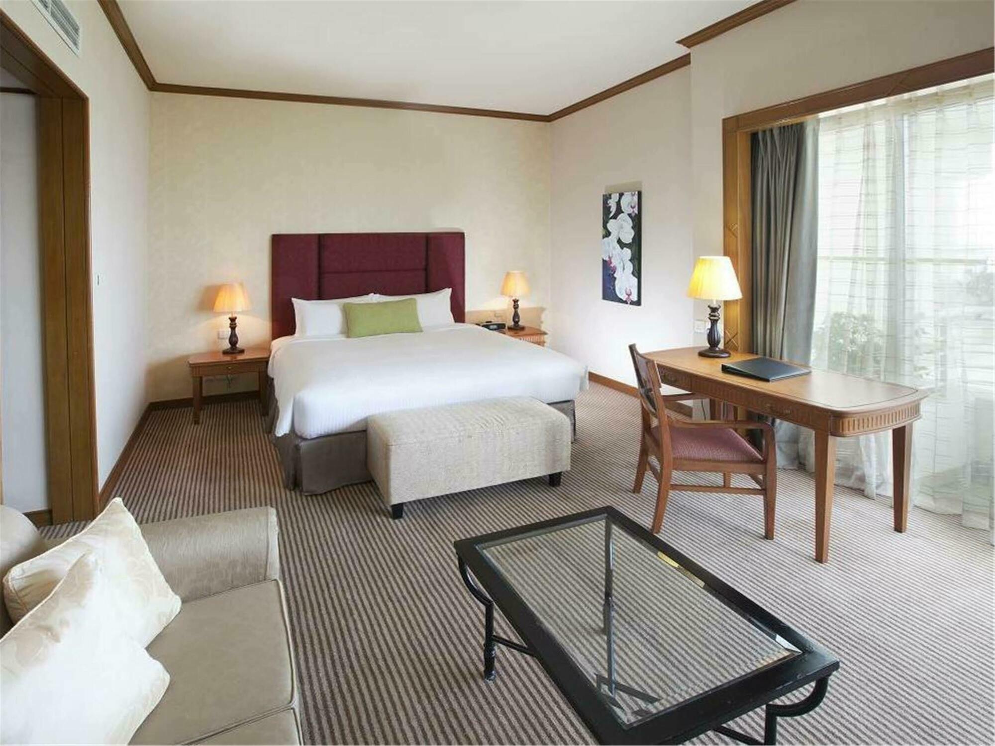 Dorsett Grand Labuan Hotel Екстериор снимка
