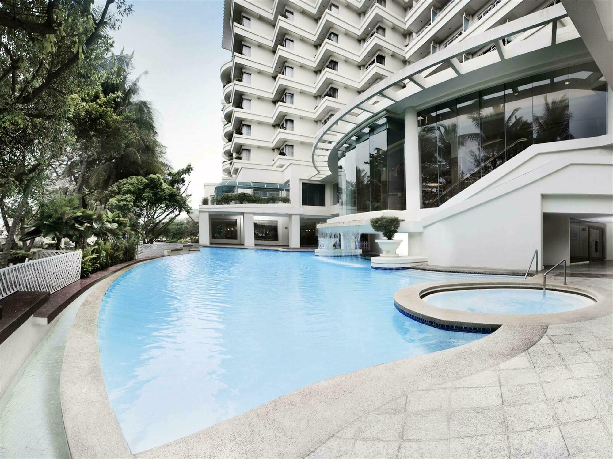 Dorsett Grand Labuan Hotel Екстериор снимка
